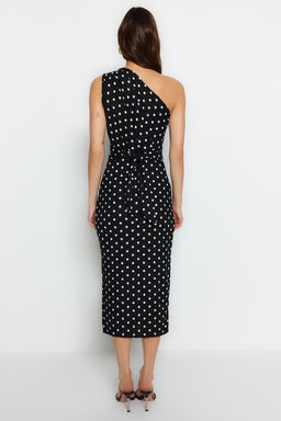 Siyah Bask?l? Fitted/Vucuda Oturan Tek Omuz Asimetrik Buzgu Detayl? Orme Kalem Elbise TWOSS23EL02182