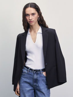 Трикотажный топ с вырезом / Zarina