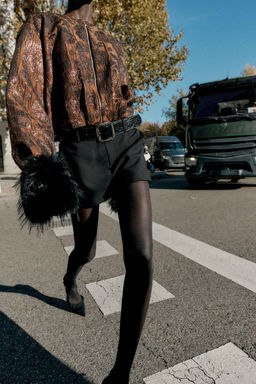 LOW-RISE BELTED SKORT - Zara фото 5