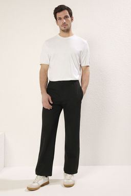 TRENDYOL MAN Siyah Straight Orme Rahat Pantolon TMNSS25PL00012