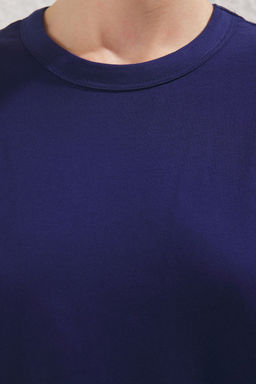 TRENDYOLMILLA Lacivert %100 Pamuk Regular/Normal Kal?p Takma Yaka Detayl? Orme T-Shirt TWOSS25TS00181  фото 7