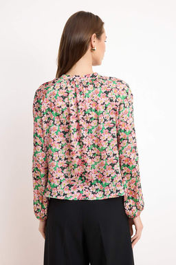 Pembe Cicekli F?rf?r Detayl? Saten Dokuma Bluz TWOSS26BZ00394 - Trendyolmilla фото 4