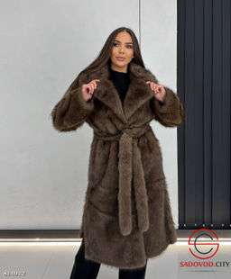 Шуба женская с искусственным мехом