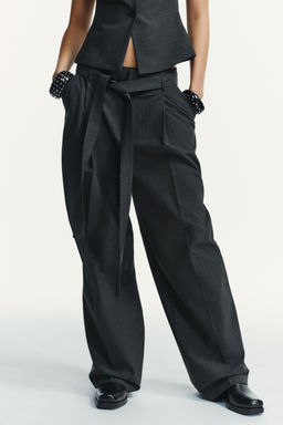PINSTRIPED TROUSERS WITH BELT - Zara фото 3