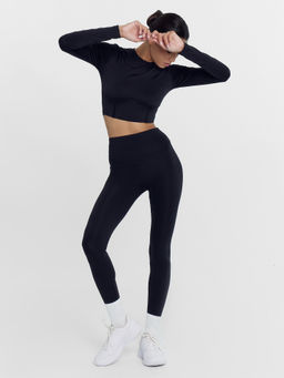 Джемпер женский для занятий спортом черный