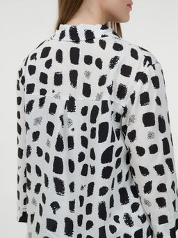 Рубашка из штапеля удлиненная белая - Odis фото 7