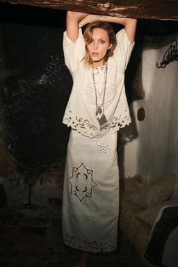 ZW COLLECTION BLOUSE WITH CUTWORK EMBROIDERY