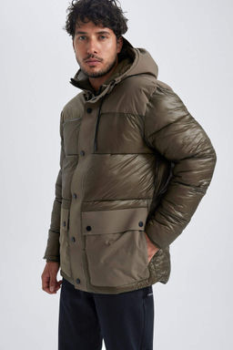 Пуховик стандартного кроя с капюшоном - Defacto фото 6
