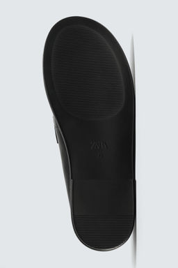 MOCAS?N DESTALONADO PIEL / Negro - Zara фото 7