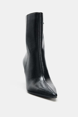 CRACKLED HEEL ANKLE BOOTS - Zara фото 9