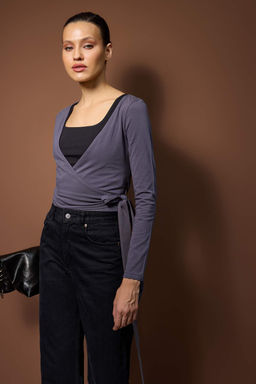 Siyah-Beyaz 2li Paket Baglama Detayl? Vucuda Oturan Esnek Orme Bluz TWOAW26BZ00102 - Trendyolmilla фото 5