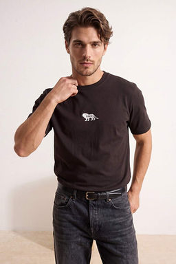 Koyu Kahverengi Regular/Normal Kesim Hayvan Nak__l_ %100 Pamuklu T-Shirt TMNSS24TS00056