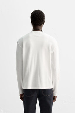 T-SHIRT IN CHECK TEXTURE - Zara фото 11