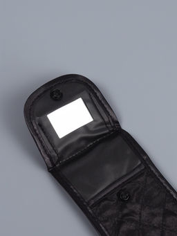 Цена за 3 шт. Набор кистей для макияжа SMOKY, 5 шт., футляр с зеркалом, чёрный