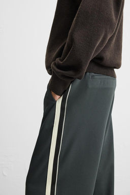 TECHNICAL TROUSERS WITH SIDE PANEL - Zara фото 13