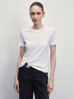 Базовая футболка из эластичного хлопка / Zarina