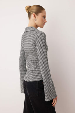 Siyah Poti Kare Fitted/vucuda Oturan Gomlek Yaka Esnek Orme Bluz TWOAW26BZ00257 - Trendyolmilla фото 4