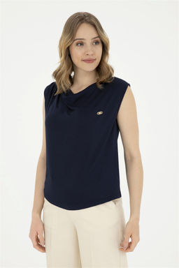 Женская темно-синяя футболка