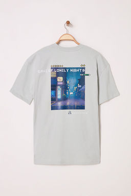 TRENDYOL MAN Siyah Oversize/Genis Kesim K?sa Kol Game Over Bask?l? T-Shirt TMNSS23TS00247