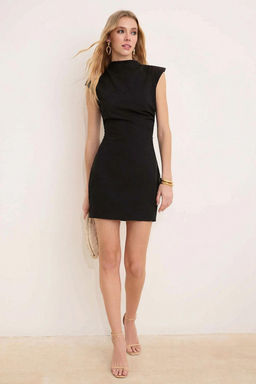 Wardrope Essentials Siyah Dik Yaka K?sa / Mini Esnek Dokuma Elbise TWOSS26EL00306