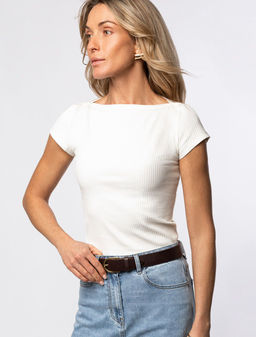 Футболка из трикотажа в широкий рубчик