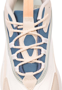 Кроссовки женские