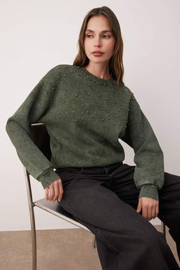 Haki Eskitme/Soluk Efektli Kal?n Ici Polarl? Inci Detayl? Regular Orme Sweatshirt TWOAW24SW00152