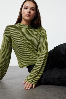 Ekru Crop Yumusak Dokulu Bisiklet Yaka Triko Kazak TWOAW25KZ00000 - Trendyolmilla фото 10