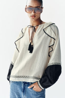 BLUSA VOLUMEN VOLANTES / Crudo / Negro - Zara фото 2