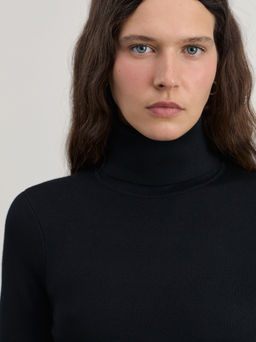 Джемпер с высоким воротником в риб / Zarina  фото 6