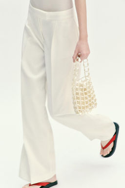 BOLSO SACA EFECTO NACARADO / Gris perla