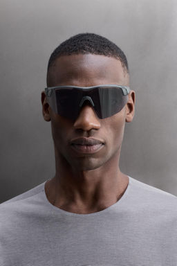 GAFAS DE SOL EASSUN X ATHLETICZ / Gris