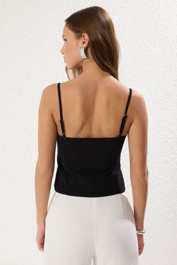 Trendyolmilla Siyah Renk Bloklu Fitted/Vucuda Oturan Dantel Detayl? Orme Bluz TWOSS25BZ00085