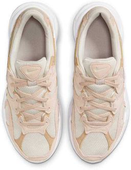 Кроссовки женские