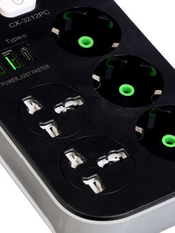 Удлинитель сетевой, 5 розеток (3 евро + 2 универсальные), 2 м, 1300 Вт, 3×0.75 мм2, 2 USB-A, USB-C, 2.1 А, c заземлением, с выключателем