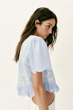 BLUSA LAZOS BORDADOS PERFORADOS / Azul claro - Zara фото 3