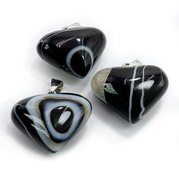 Подвеска Сердечко объемное из камня Черный агат приумножает и сохраняет богатство 2см-2,5см