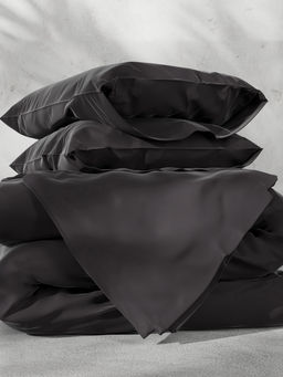 Постельное бельё 1.5-спальное «Этель», тенсель, чёрное