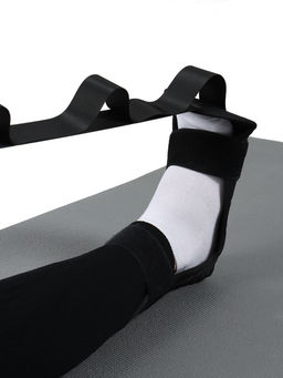 Эспандер-лента с захватами для мышц ног, чёрный