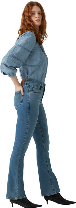 Джинсы женские