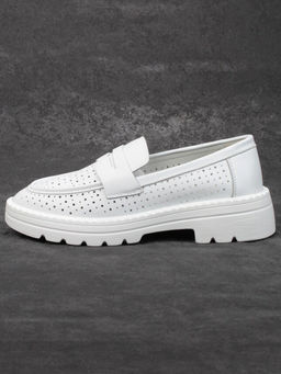 03-YD10-2D WHITE Лоферы женские (натуральная кожа)