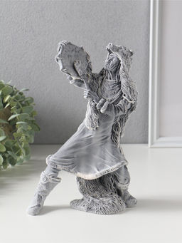 Фигура «Шаман в шкуре медведя с бубном», мраморная крошка, 25 см