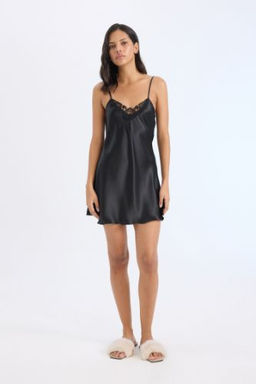 Fall in Love V Yaka Saten Ask?l? Gecelik