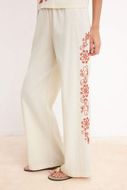 Cok Renkli Boncuk Nak?sl? Bluz Genis Paca Ince Kumas Pantolon Dokuma Alt - Ust Tak?m TWOSS26AU00151 - Trendyolmilla фото 3