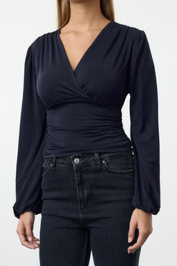Trendyolmilla Murdum Kruvaze Buzgu/Drape Detayl? Uzun Kollu Esnek Orme Bluz TWOAW25BZ00021