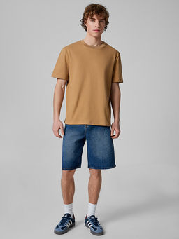 Футболка свободного силуэта мужская коричневая - Mark formelle фото 2