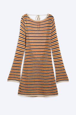 Vestido de Punto con Espalda Abierta