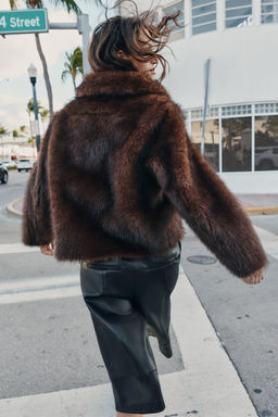 REVERSIBLE DOUBLE-FACED FAUX FUR JACKET - Zara фото 33
