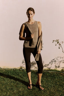 TOP PUNTO GRUESO / Tostado oscuro