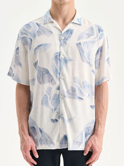 Regular Fit K?sa Kollu Desenli Viskon Erkek G?mlek